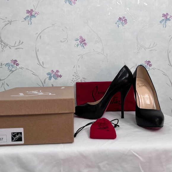 Christian Louboutin Shoes - Christian Louboutin Feticha Pumps